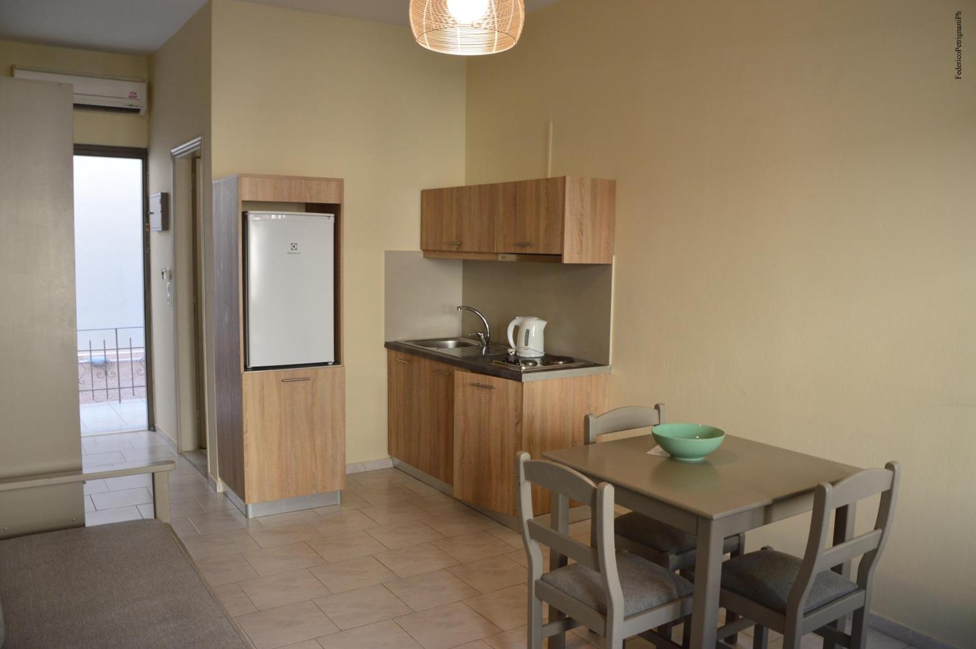 Aparthotel Kiwi 2*